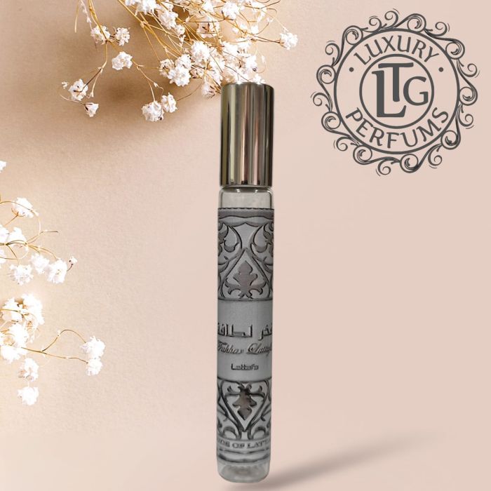 fakhar negro roll on muestra